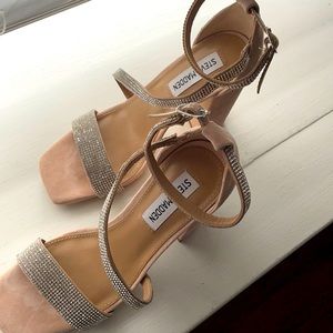 Size 6 1/2 medium Steve Madden Varali Sandal in taupe.  Worn once, like new.